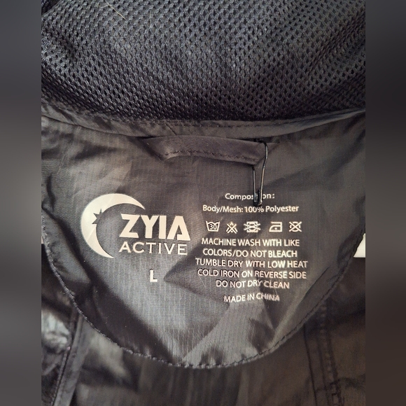 ZYIA Running Vest size Large - Picture 5 of 6